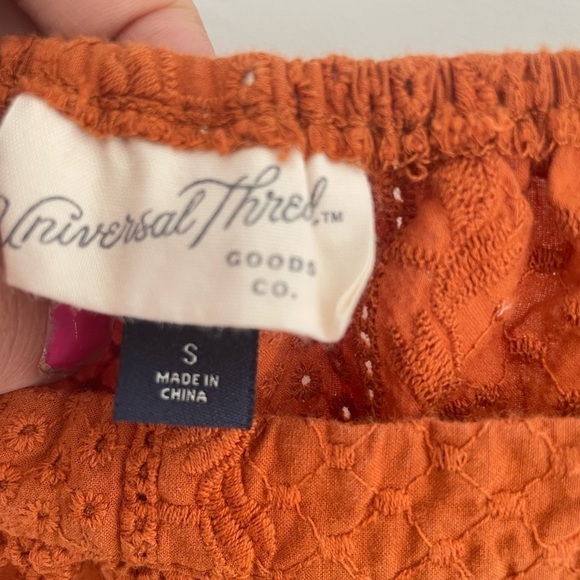 Universal Thread Square Neck Eyelet Short Sleeve Blouse Burnt Orange Size Small - Picture 2 of 9